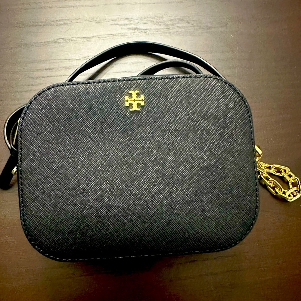 Tory Burch Emerson Round Cross Body